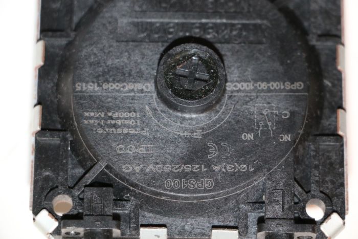 Presostat de aer GreeTech 1.0 mbar GPS 100 pentru centrala Motan