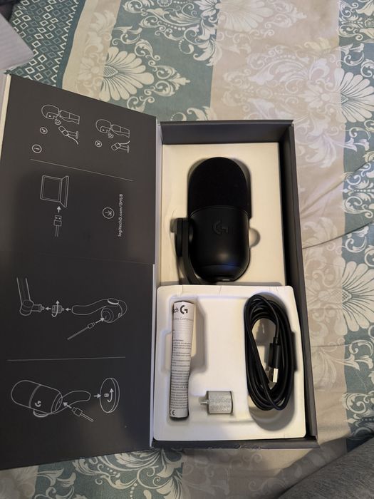 Mикрофон Logitech