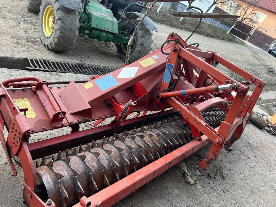 Grapa rotativa freza kuhn 4m
