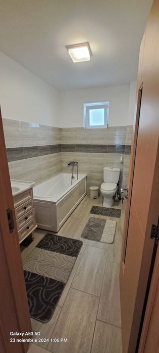 Inchiriez apartament