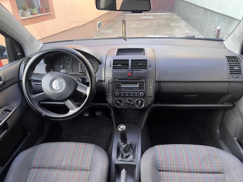 VOLKSWAGEN Polo 2006 — imagine 12