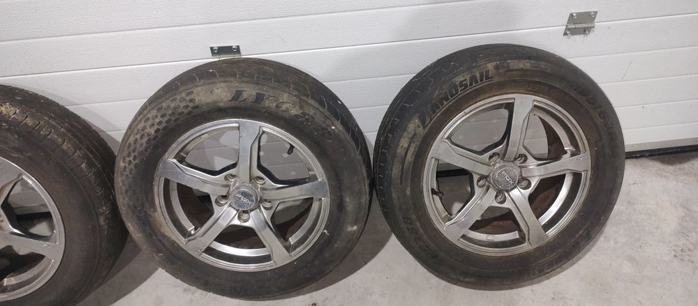 Roti Megan 3 Jante otel R15 5x114.3