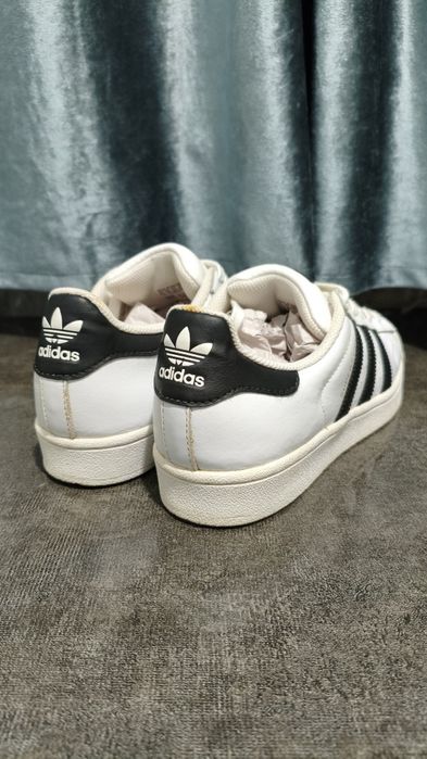 Кроссовки Adidas Superstar