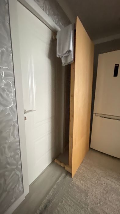 Жер стол сатылады, почти новый