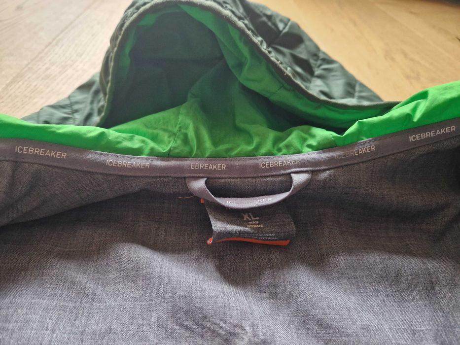 Яке Icebreaker MerinoLOFT Stratus XL