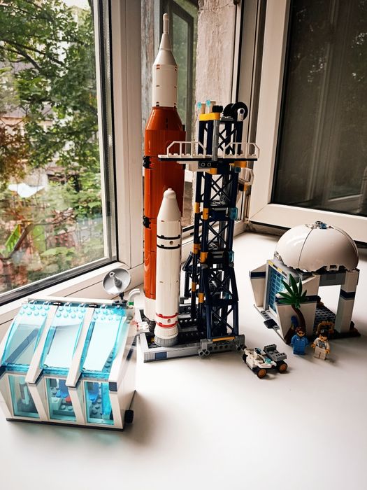 Lego City Space Космодром 60351