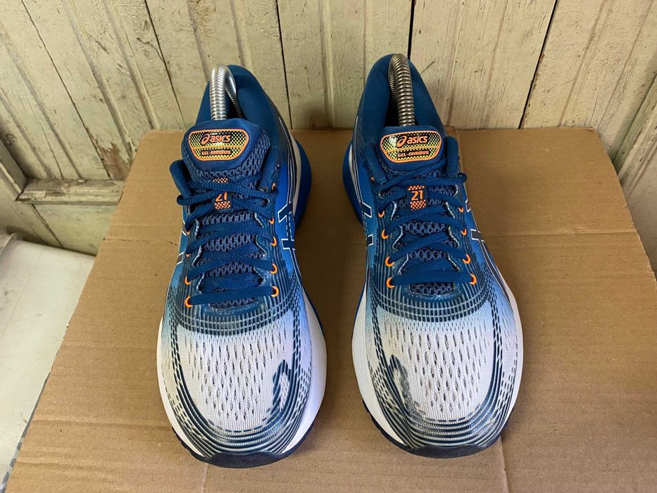 ''Asics GEL-Nimbus 21''оригинални маратонки 40.5 номер