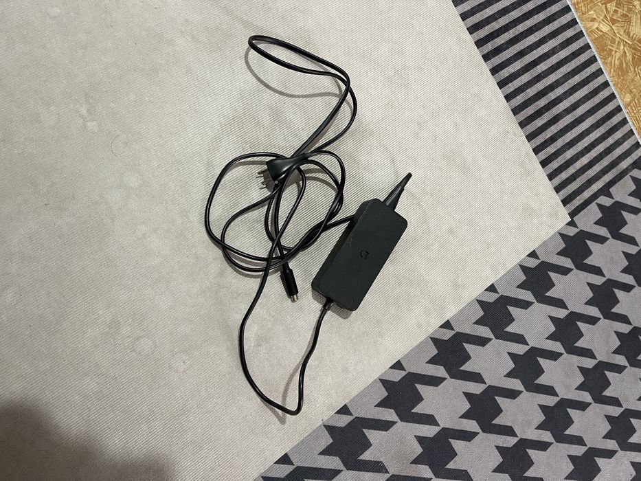 Продам электросамокат Xiaomi