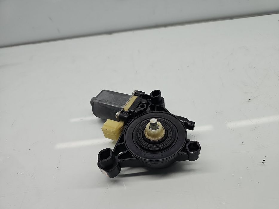 Motoras geam dreapta fata Volkswagen Golf 7 (5G) [Fabr 2014-prezent] 5