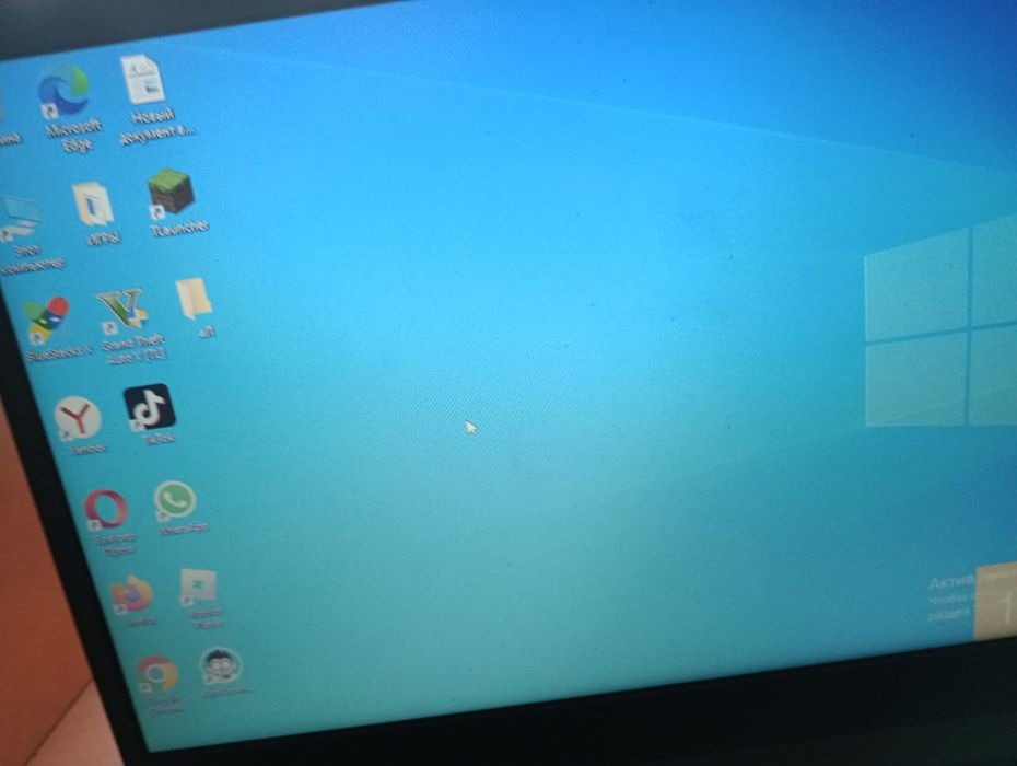 Продам ноутбук в хорошем состаяние