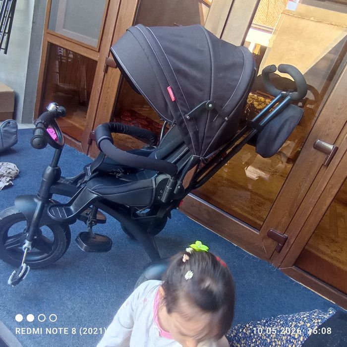 Velik yengi umuman ishlatilmagan qimmat brend