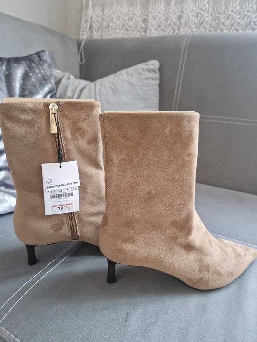 Дамски ботуши Bershka