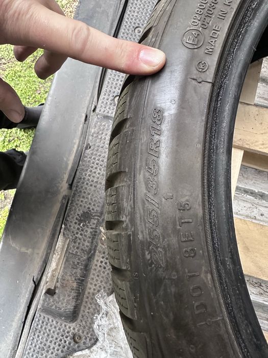 Зимни гуми 245/50/18 и 255/35/18