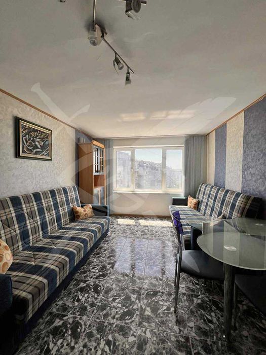 Дава се под наем Едностаен апартамент в Варна, Център - 30 кв.м за 298.86 € - Снимка #1