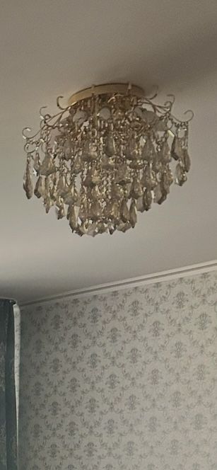Продается люстра, в отличном состочнии