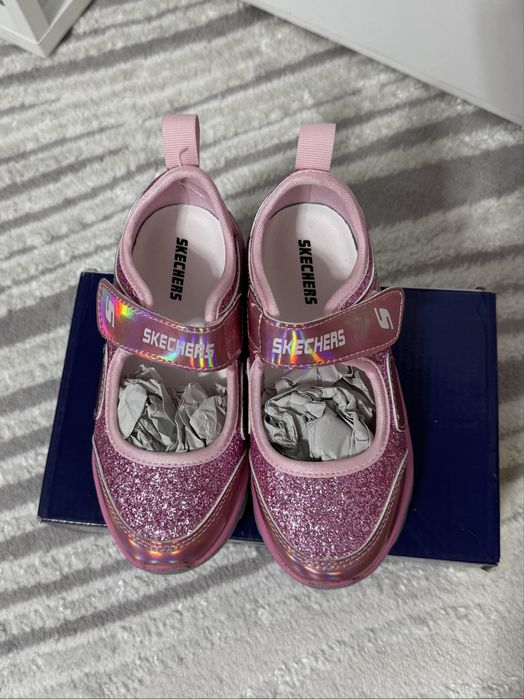 Продам туфли для девочки