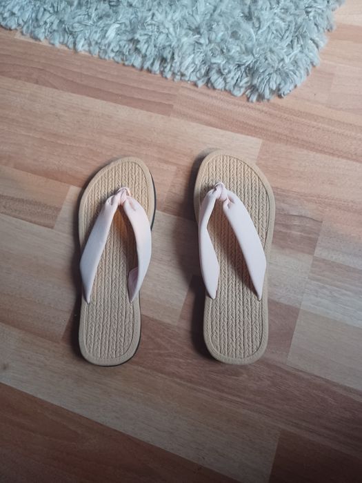 Slapi Noi        ...