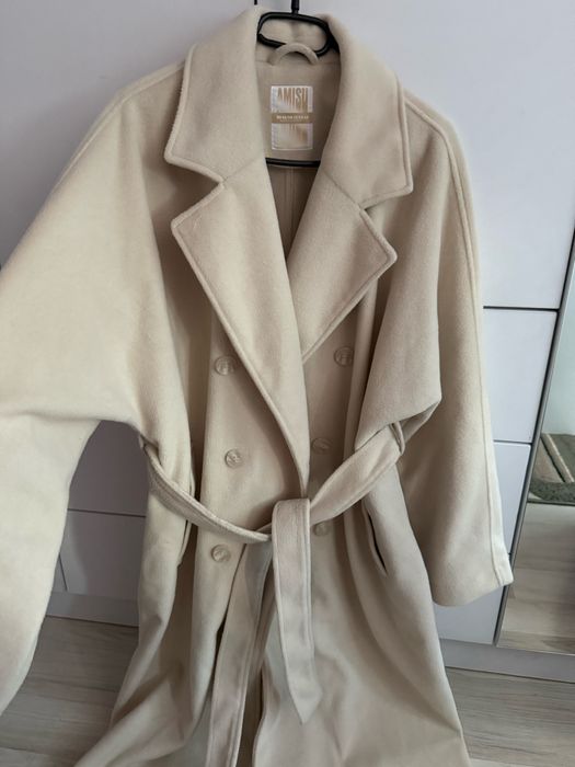 Бежаво палто amisu
