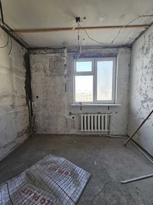 Срочно сотилади Сергели 5. 2/9/9 2×6 балкон без ремонт торец мактаб бо