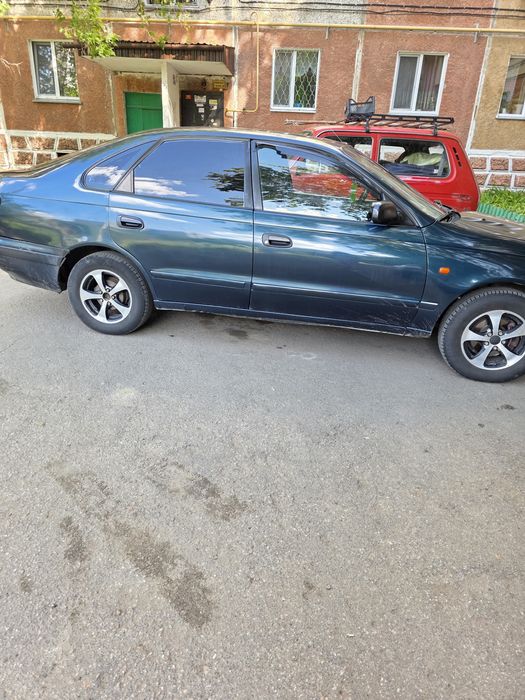 Продам тойота карина Е