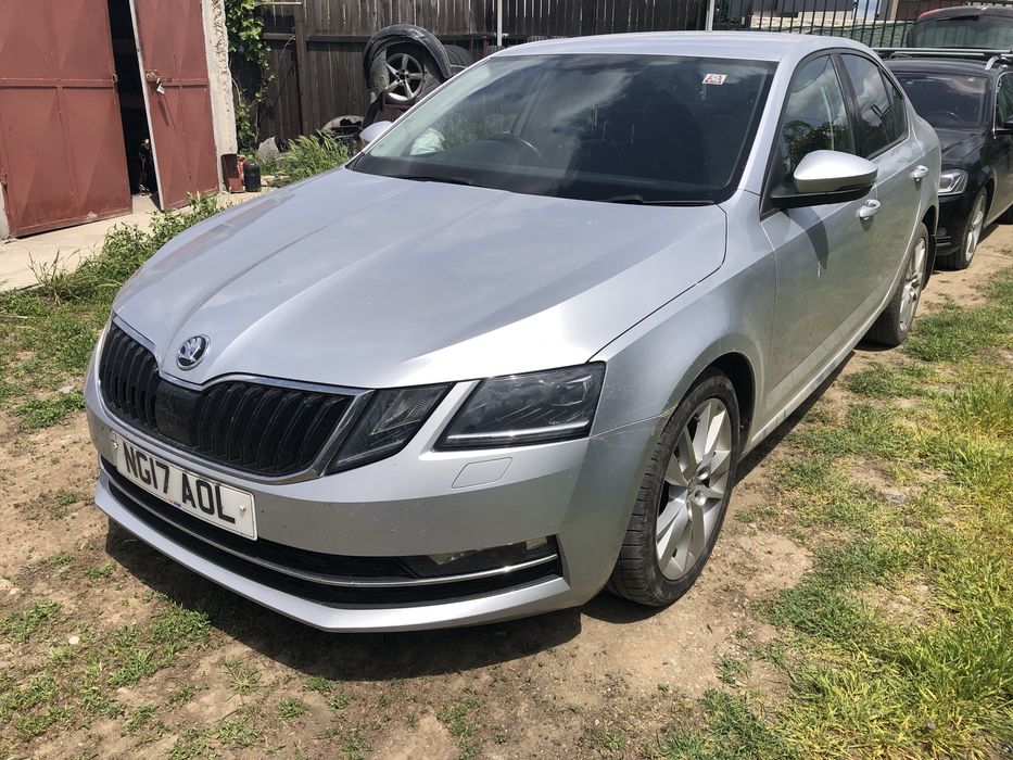 Fata completa Skoda Octavia 3 facelift 2017-2020 Bara fata capota aripa stanga dreapta far xenon faruri trager 2.0 tdi Euro 6 CRM CRMB LA7W SYV LA7W