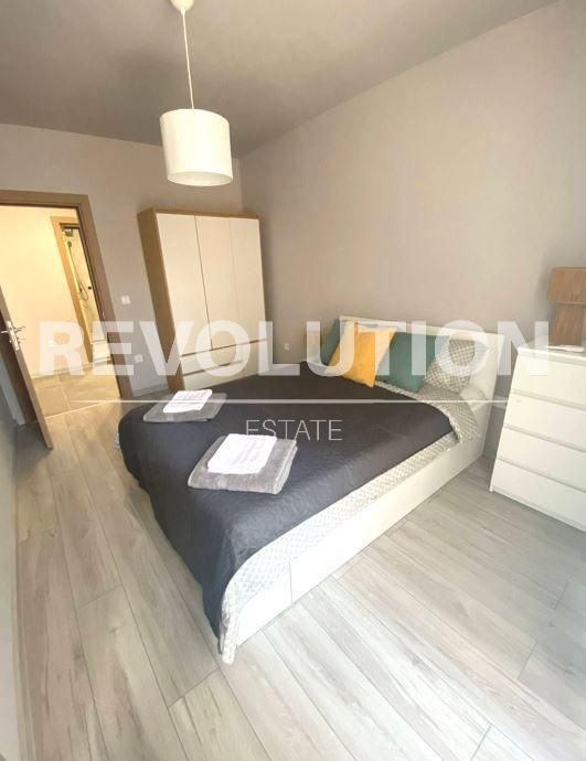 Дава се под наем Двустаен апартамент в Варна, Център - 60 кв.м за 600 € - Снимка #3