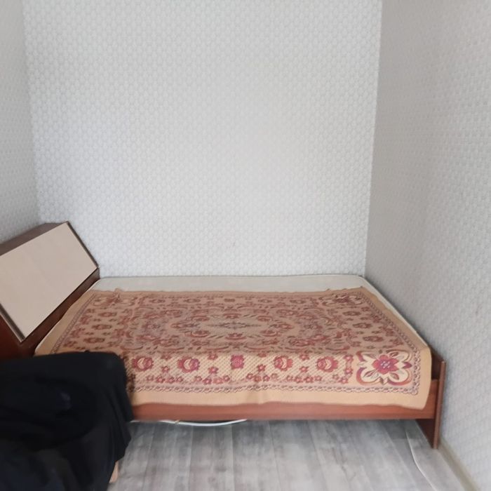 двуспальная кровать