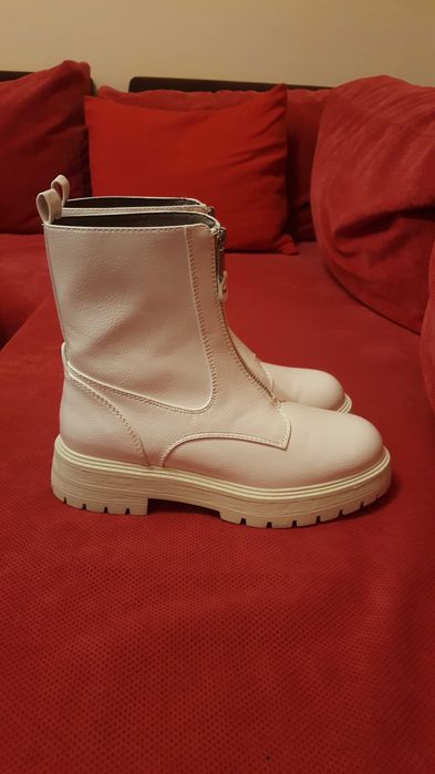 Дамски кожени боти