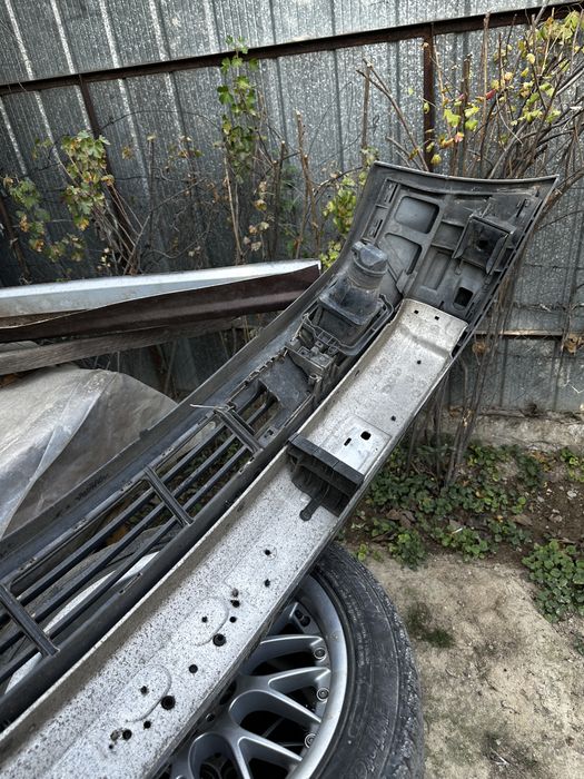 Бампер передний BMW e34
