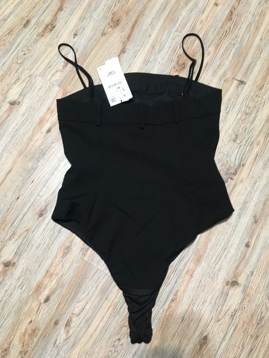 Body negru asimetric Zara