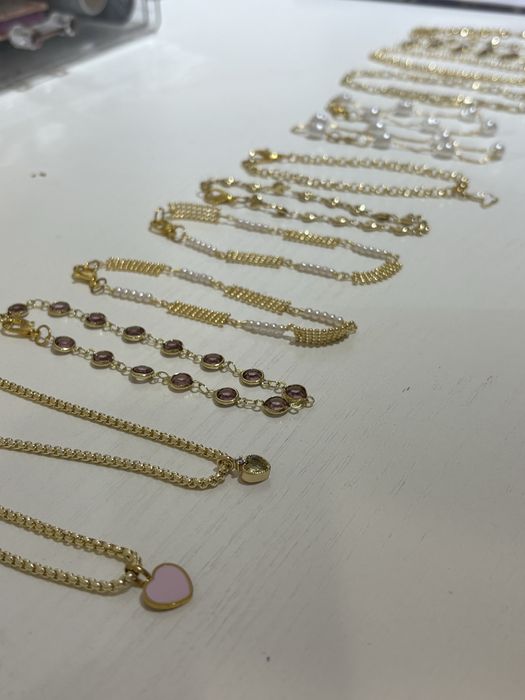 Браслеты на 8 марта