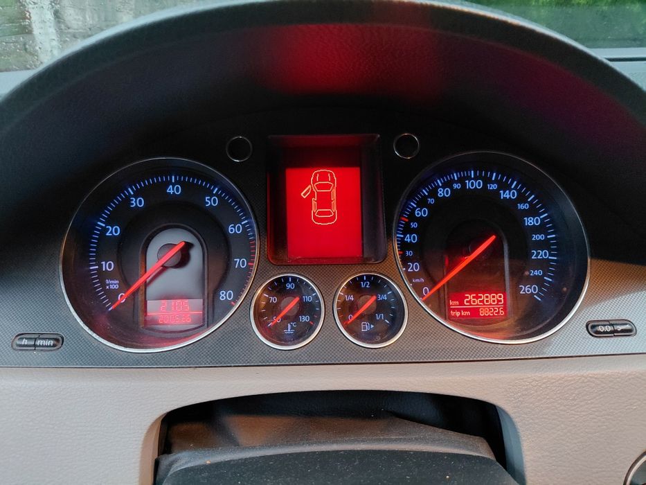 Vând Vw Passat B6
