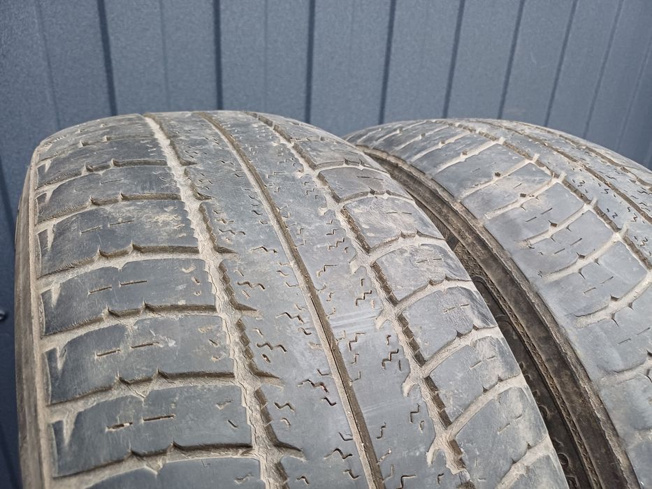 Шины 195/60 R15 Kumho пара.