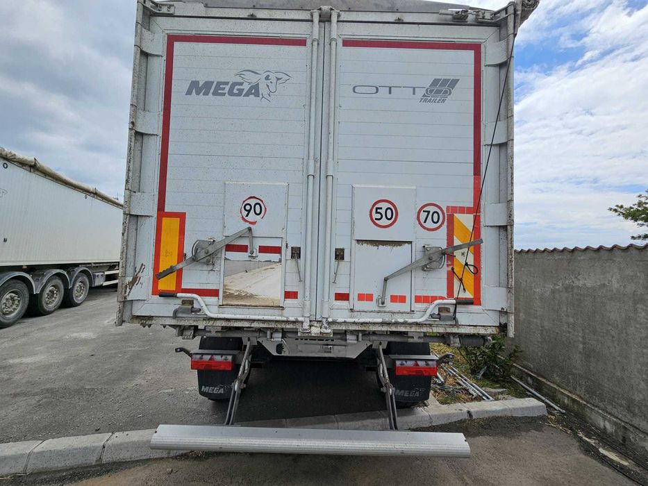 Semiremorca MEGA LIGHT 2022