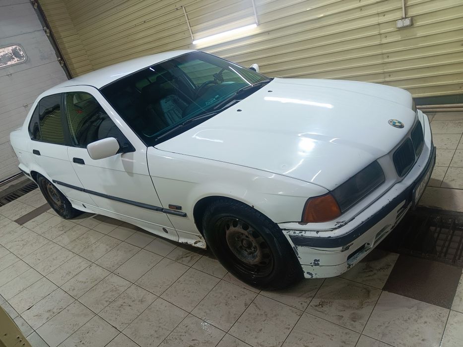 БМВ е36 АКПП продам