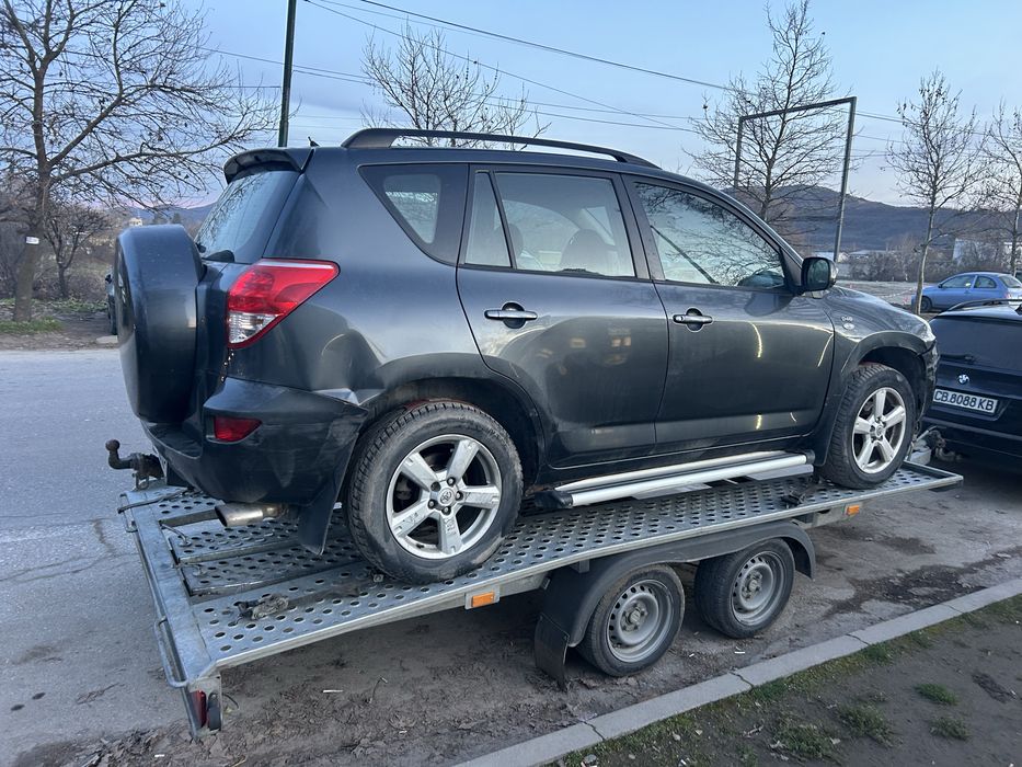 Транспорт на Автомобили и джипове