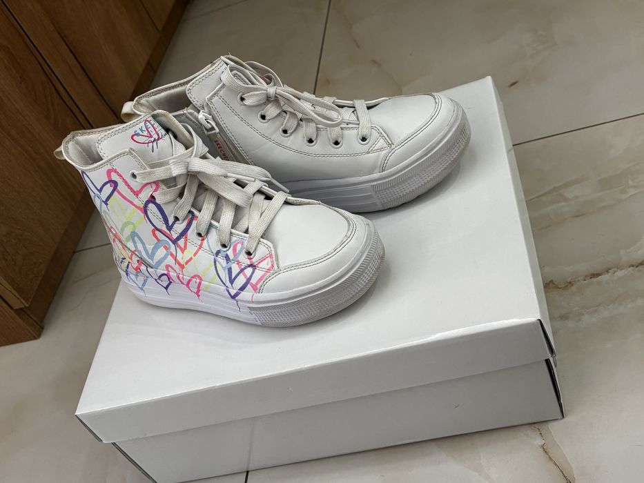 Кецове Skechers за момиче