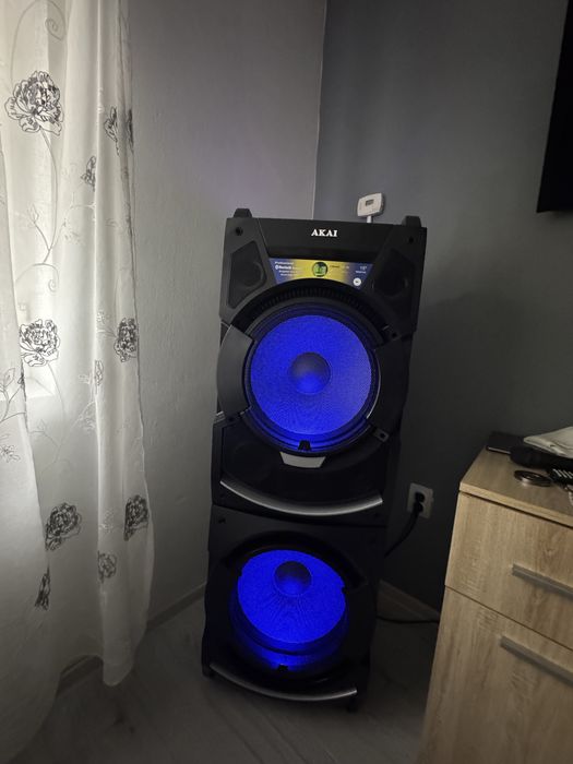 Vand boxa akai de 400 w
