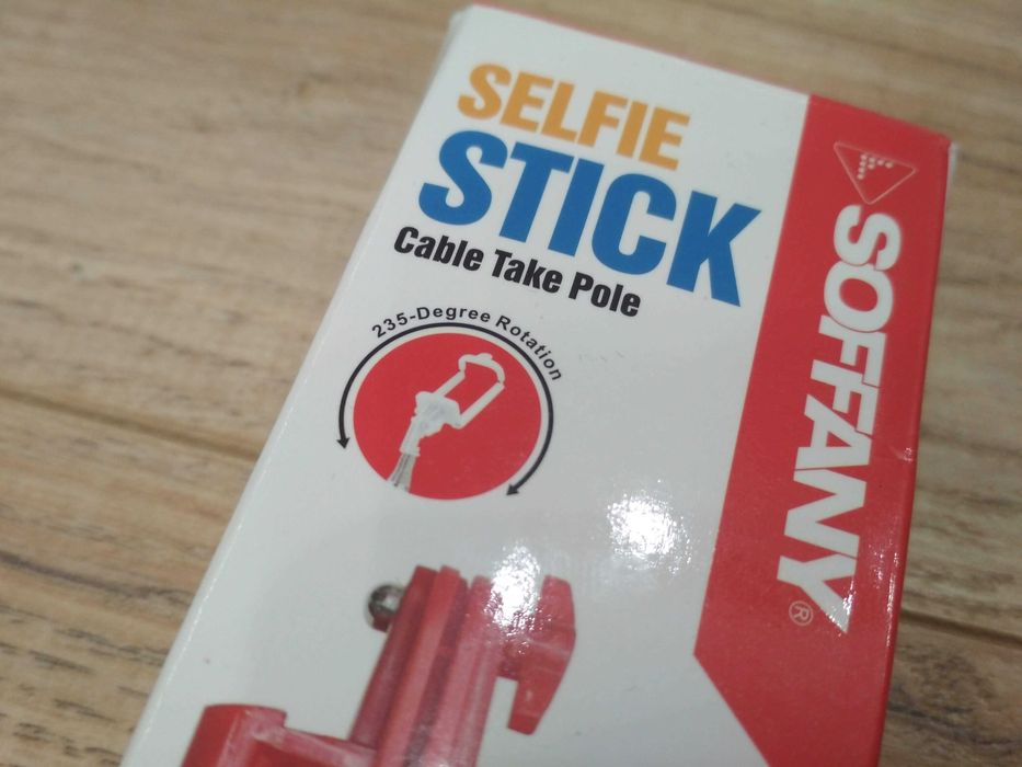 Selfie stick Soffany за мобилен смарт телефон селфи стик с аудио жак, метален корпус