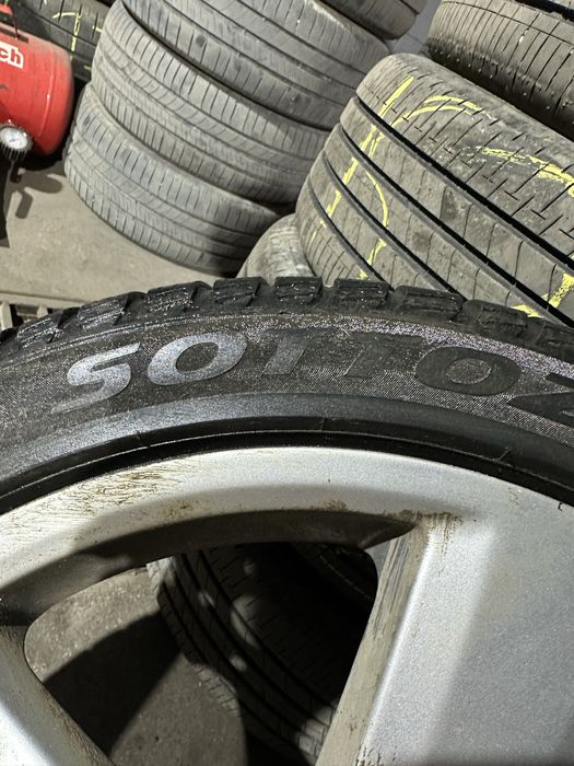 Anvelope Iarna Pirelli Sottozero 245 40 18 Vand si la bucata