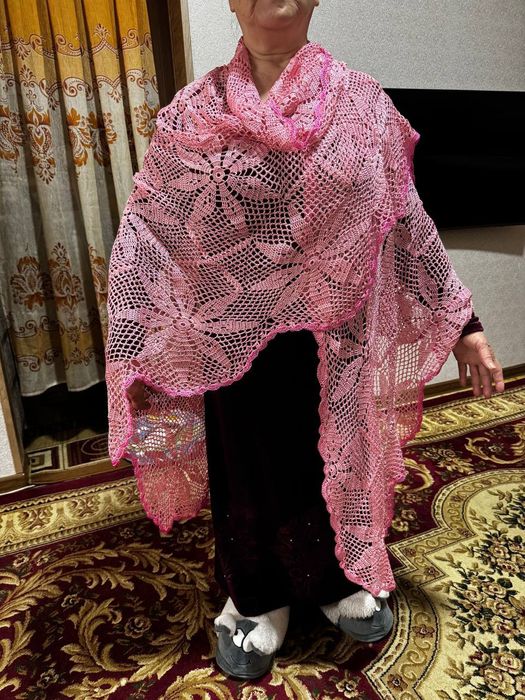 Продам ажурную шёлковую шаль