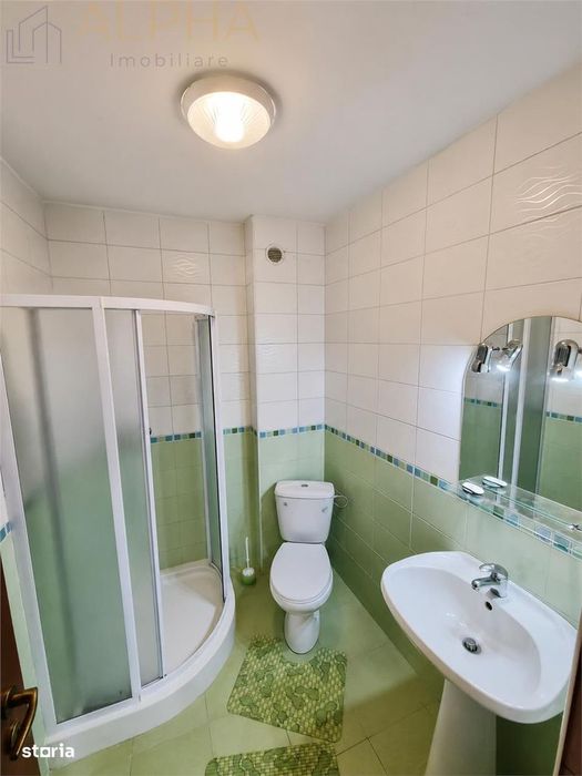 De vanzare apartament 3 camere, 2 bai, loc de parcare si boxa - Bistri