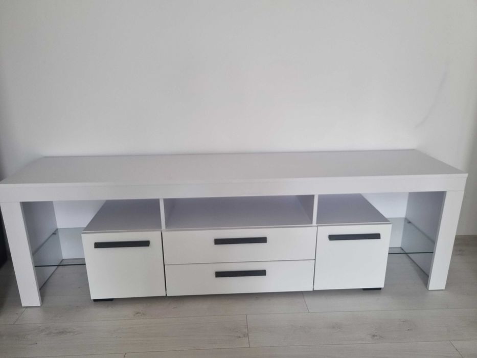 Comoda cumparata in februarie