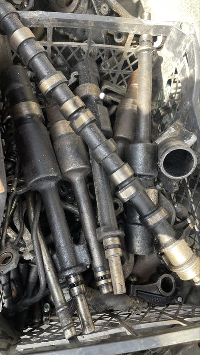 Двигатель Mitsubishi Delica квадрат 4D56