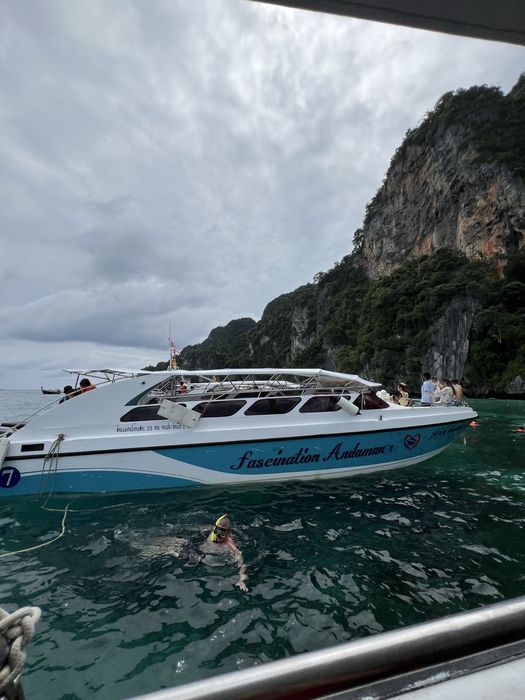 Продам айфон 16про макс