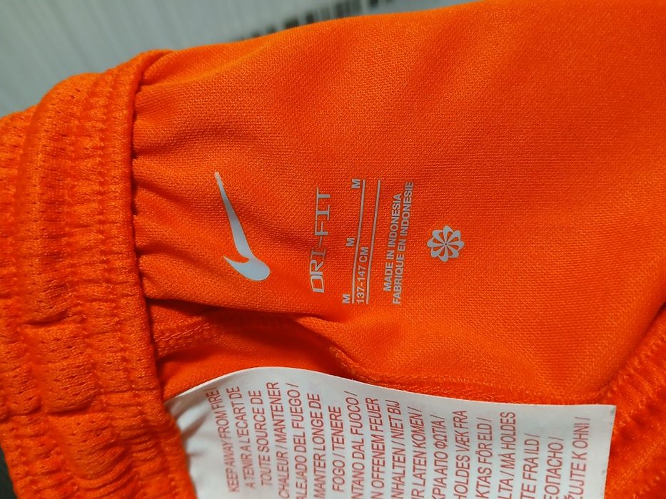 Compleu fotbal  Inter Milano original pt copii.  10/11ani.137/147cm