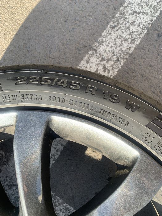 Диски Mazda R19 с резиной