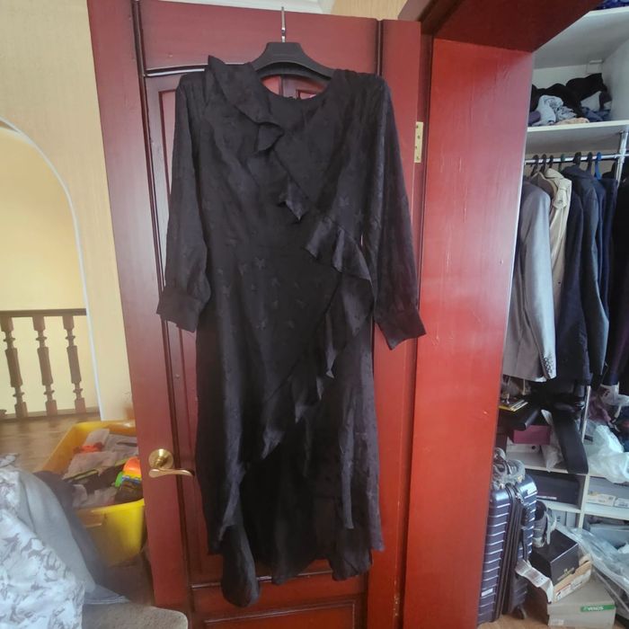 Распродажа новой одежды