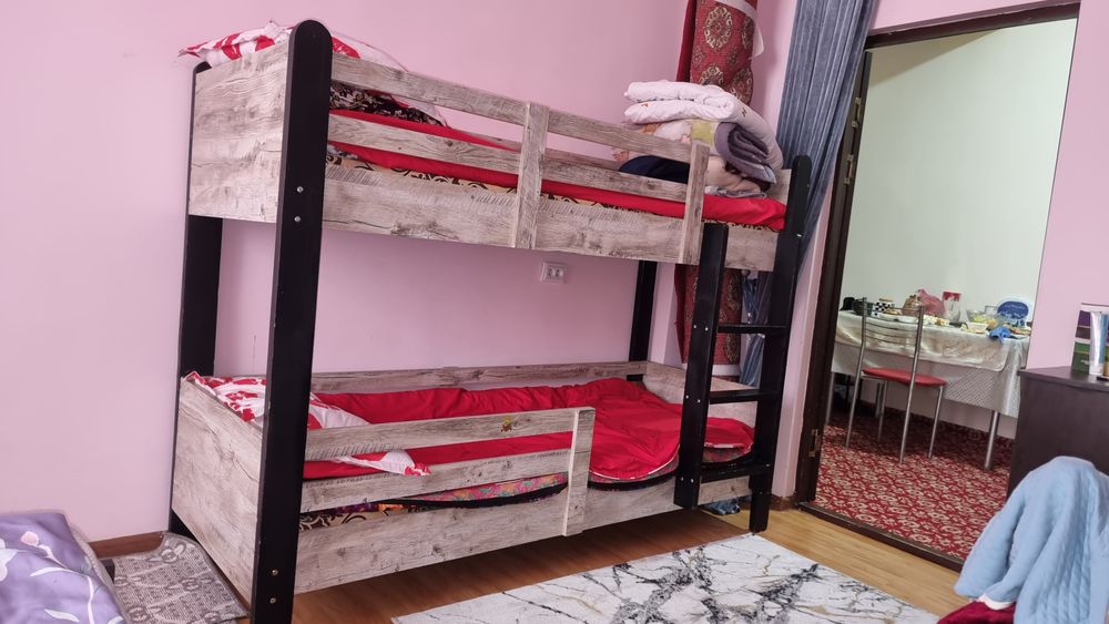 Shkaf parta spalni etajli karovat