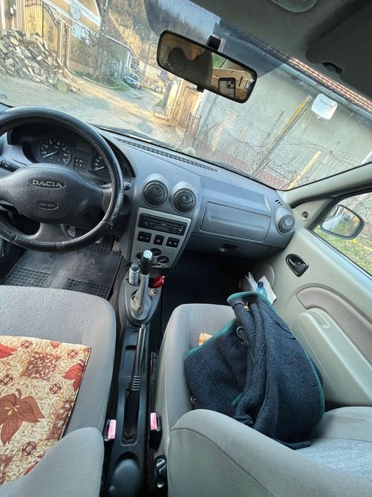 Vând Dacia Logan 1.6 benzină